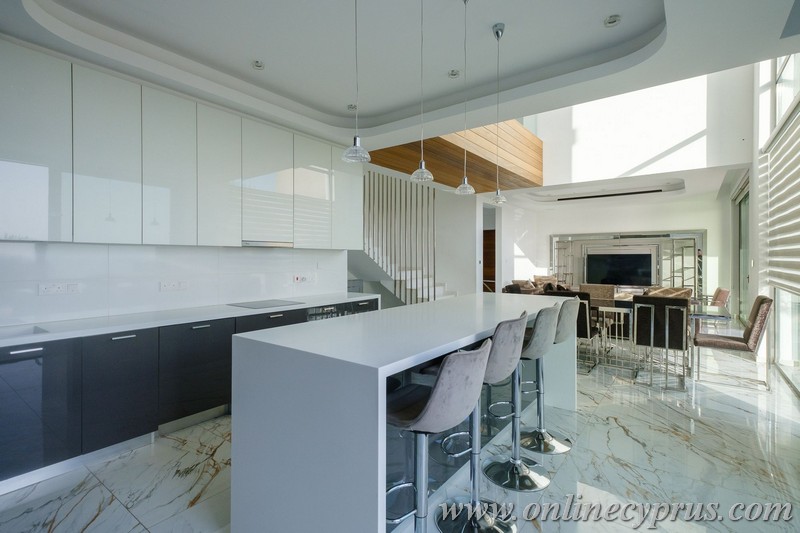 Modern villa for long term rent