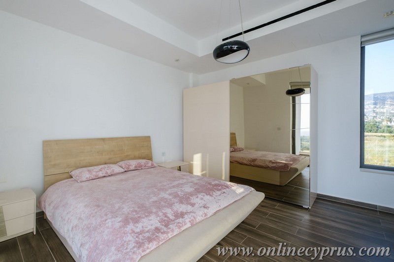 Modern villa for long term rent