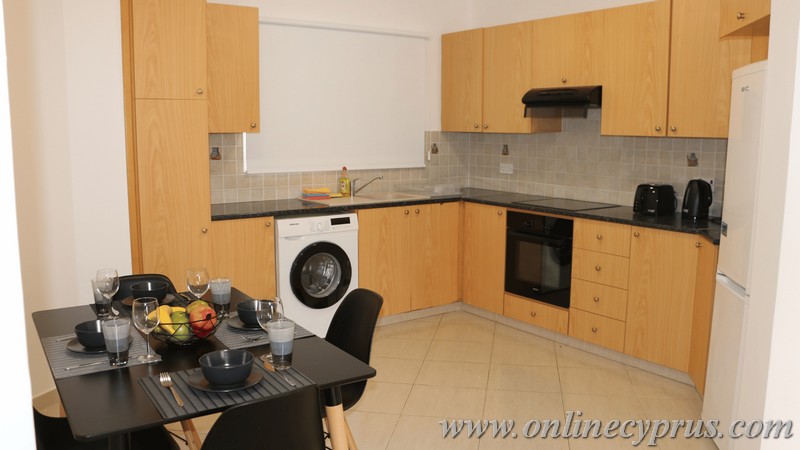 Furnished 2 bedroom apartment 