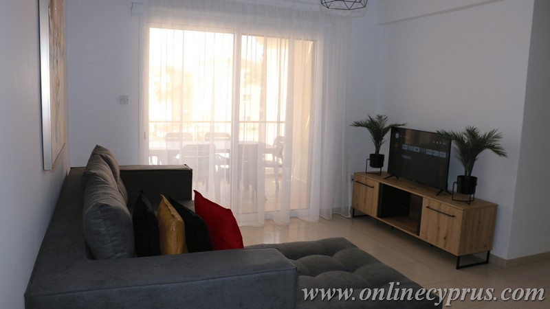 Furnished 2 bedroom apartment 