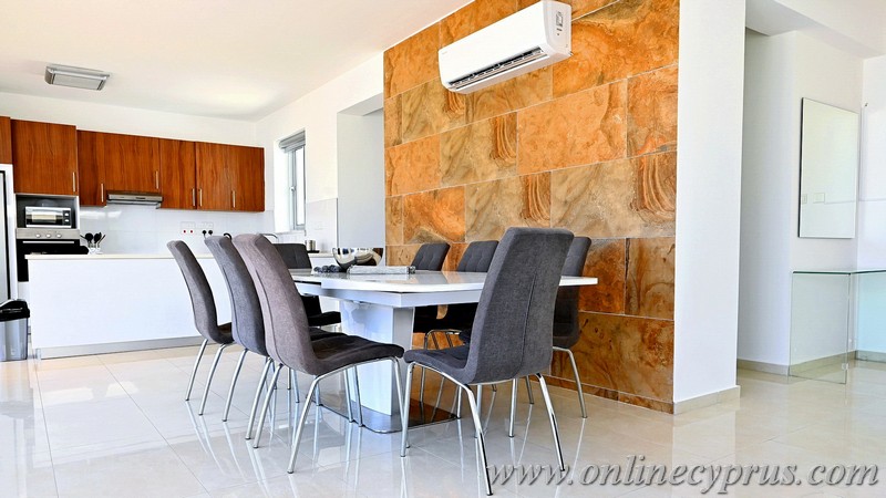 Modern villa for long term rent in Coral Bay