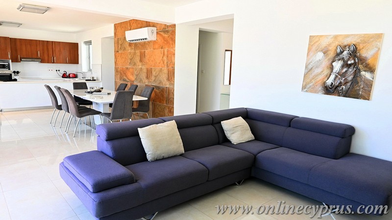 Modern villa for long term rent in Coral Bay