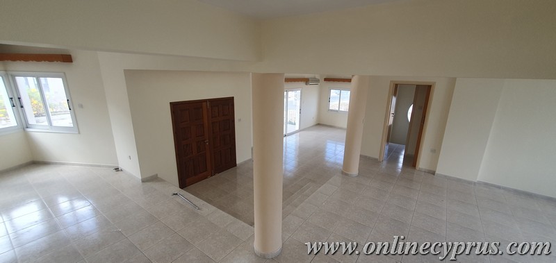 Spacious house for long term rent
