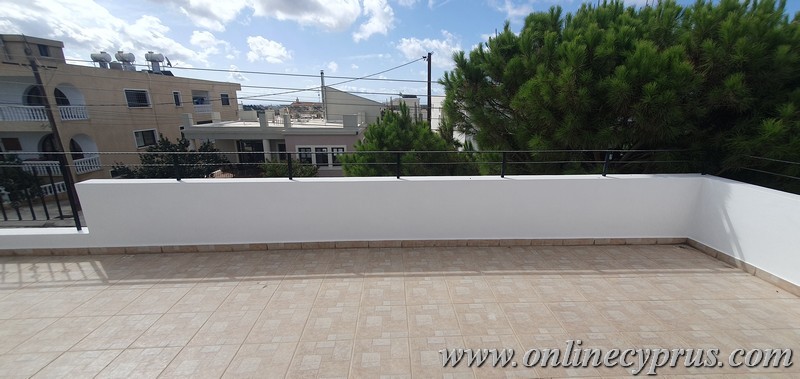 Spacious house for long term rent