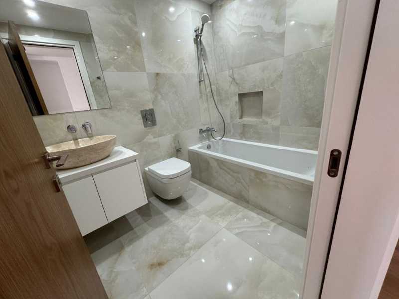 Luxury top floor apartment for long term rent in Chloraka