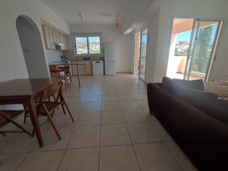 2 bedroom apartment for long term rent