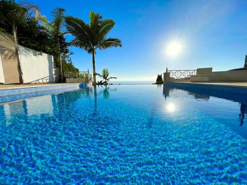 Spacious 4 bedroom villa for long term rent in Tala