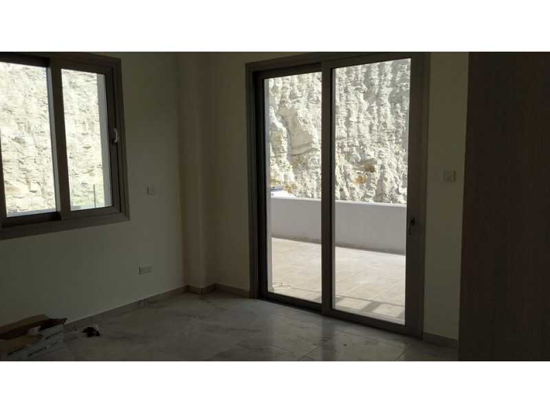 Unfurnished villa with lovely view