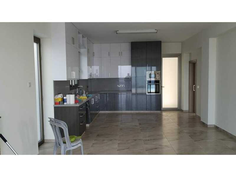 Unfurnished villa with lovely view