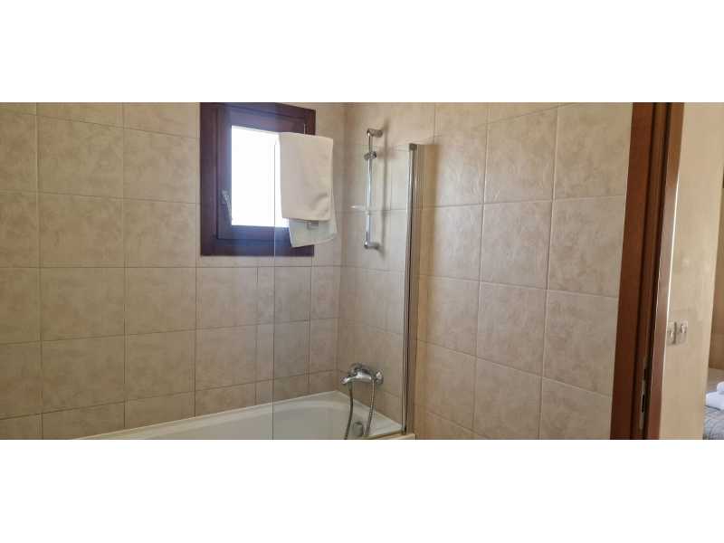 3 bedroom apartment in Aphrodite Hills for long term rent