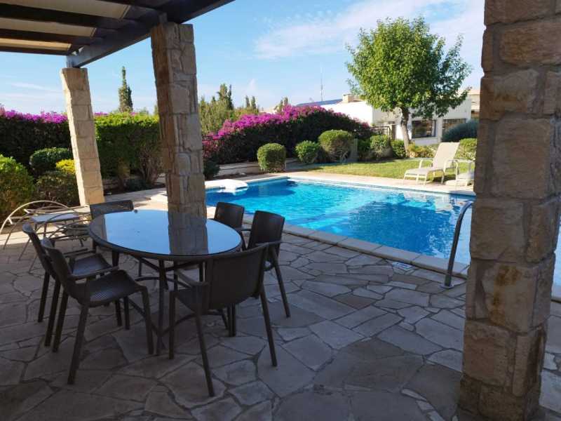 Junior villa for long term rent