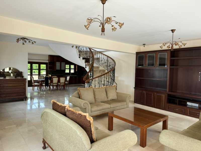 Luxury traditional house in Simou