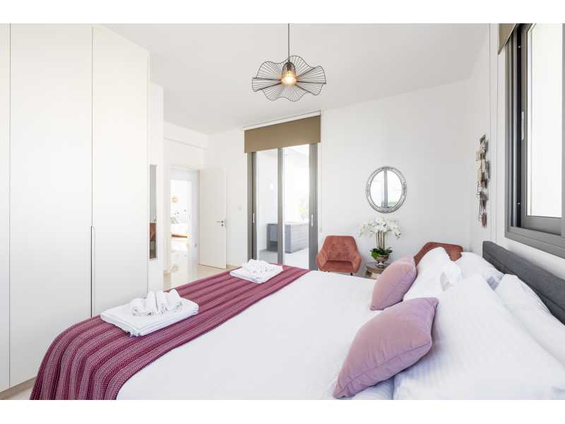 Luxury villa for long term rent