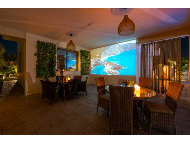 Luxury villa for long term rent