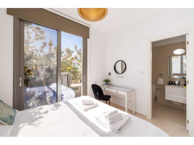 Luxury villa for long term rent