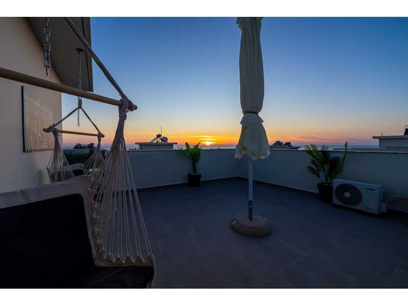 Luxury villa for long term rent