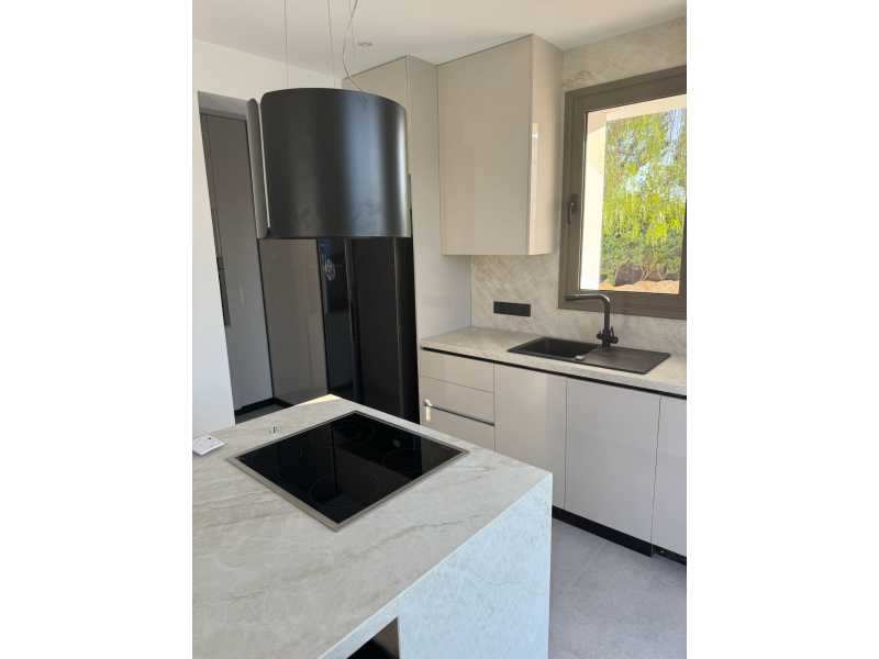 Luxury 5 bedroom villa in Aphrodie Hills