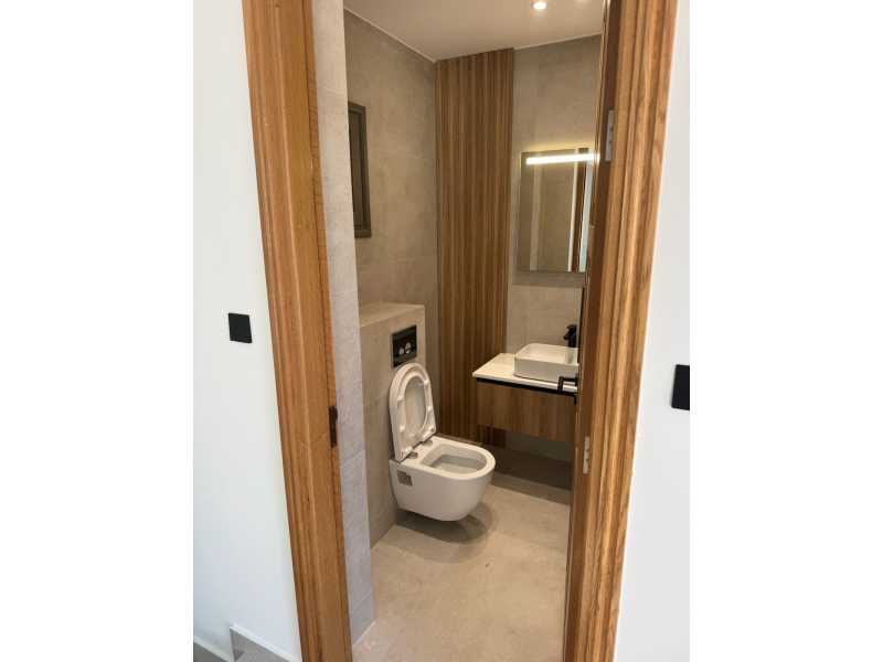 Luxury 5 bedroom villa in Aphrodie Hills