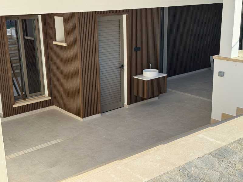 Luxury 5 bedroom villa in Aphrodie Hills