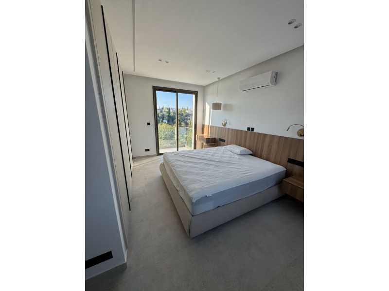 Luxury 5 bedroom villa in Aphrodie Hills