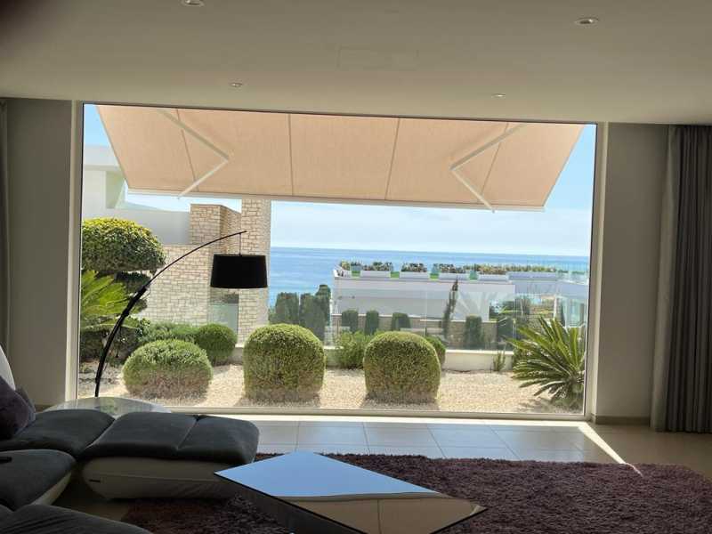 Stunning Modern Villa in Agios Georgios for Long-Term Rent