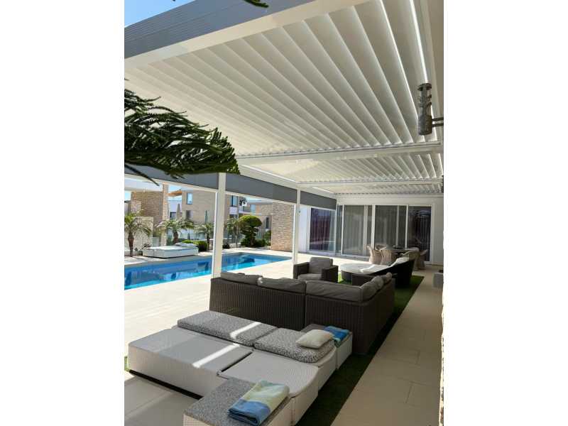 Stunning Modern Villa in Agios Georgios for Long-Term Rent