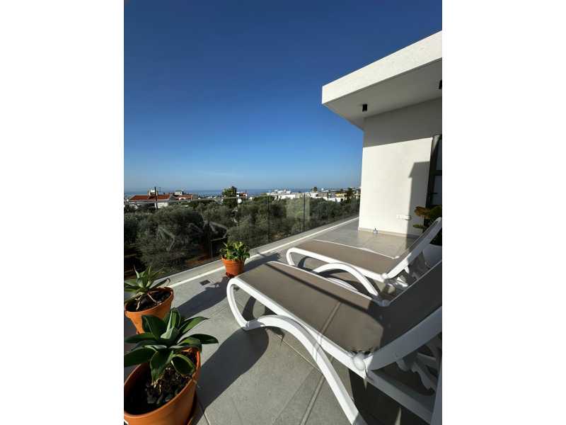 Modern villa in Kissonerga