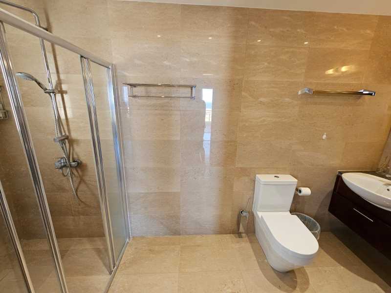 Detached villa for long term rent