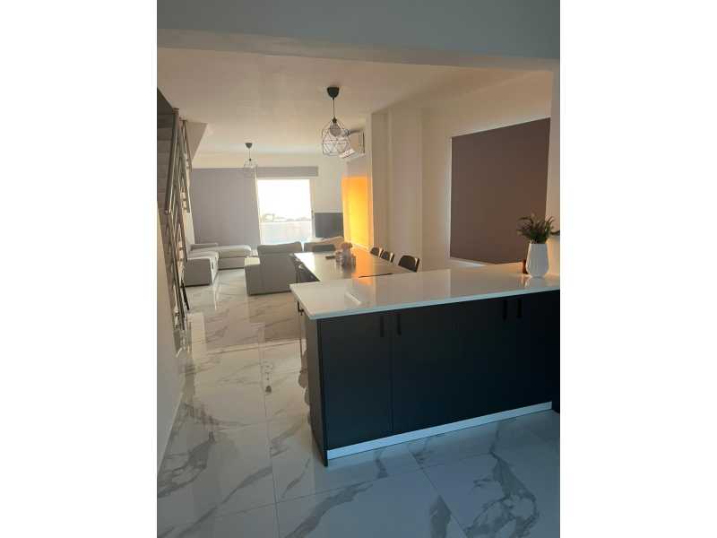 Townhouse for sale at Tombs of the kings area