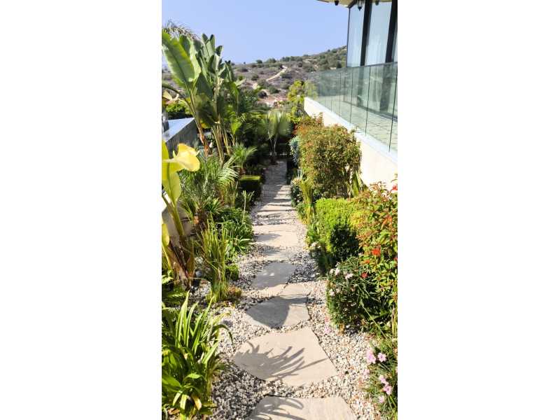 Luxury Modern villa for long term rent