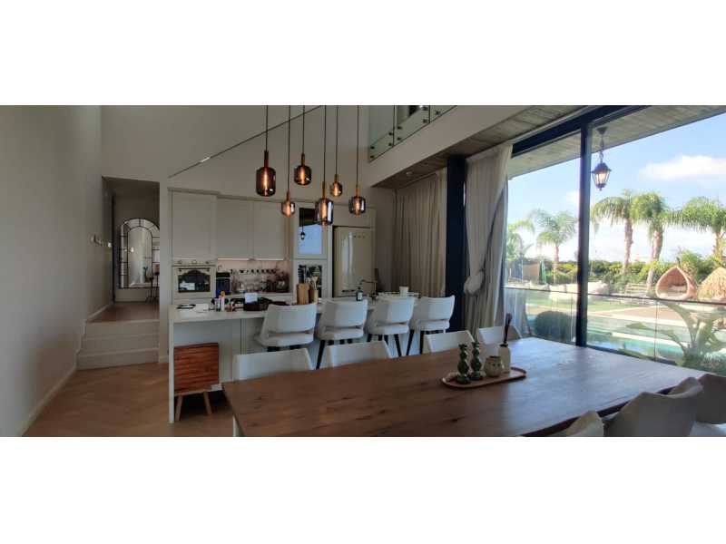 Luxury Modern villa for long term rent