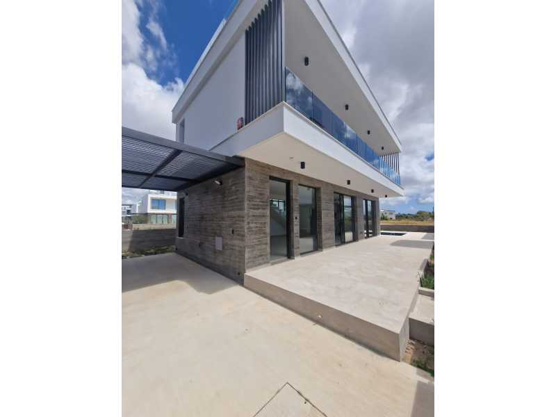 Modern villa in Yeroskipou