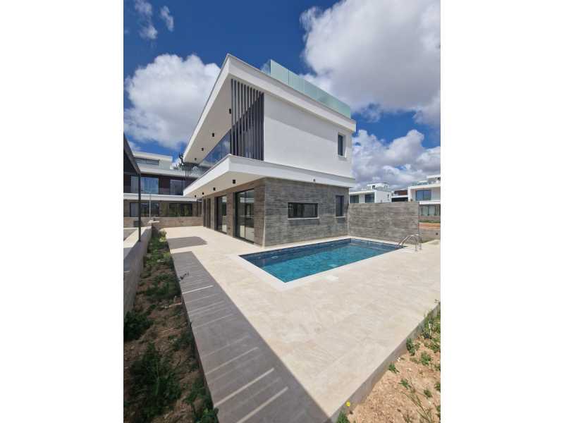 Modern villa in Yeroskipou