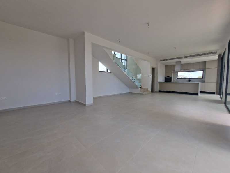 Modern villa in Yeroskipou