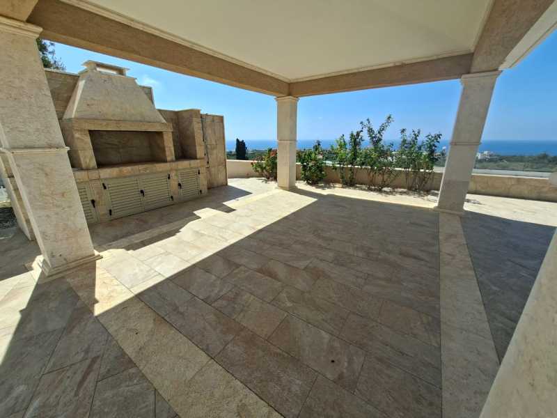 Spacious brand new villa in Saint George