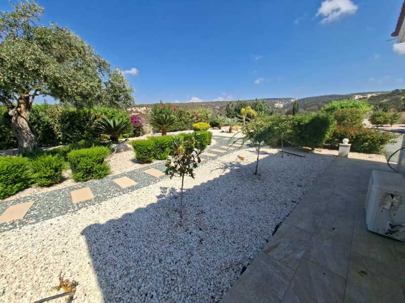 Spacious brand new villa in Saint George