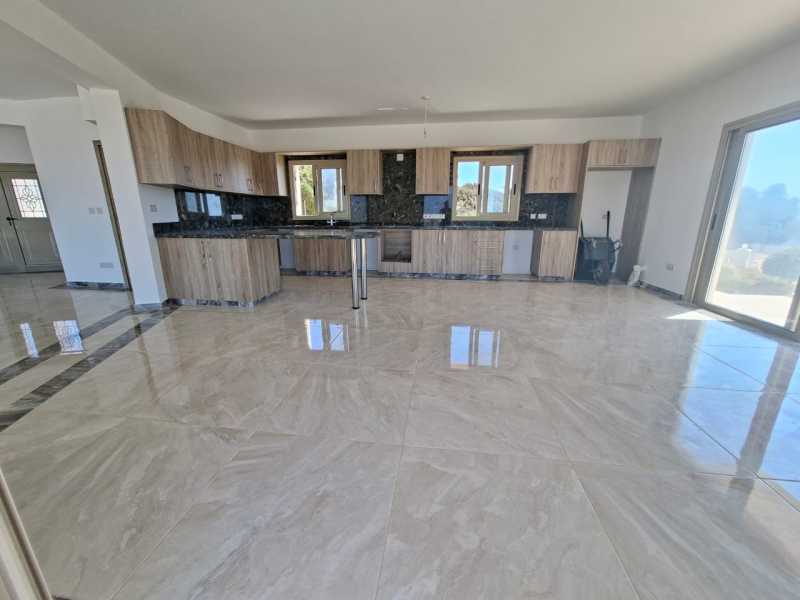 Spacious brand new villa in Saint George