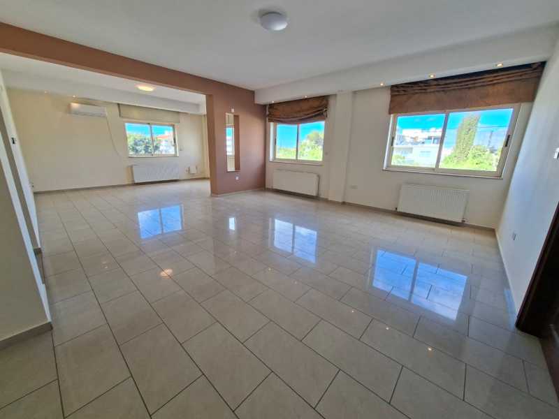 Spacious apartment for long term rent in Yeroskipou