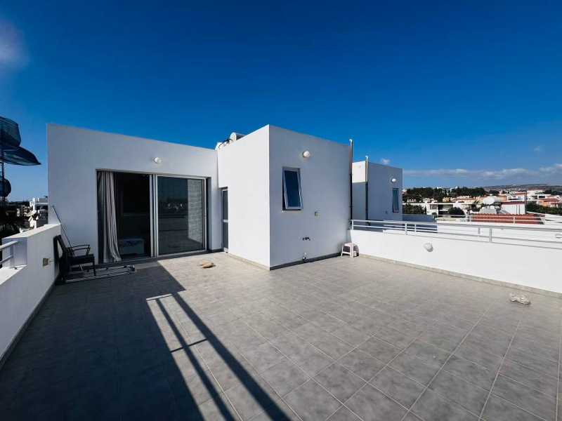 House for long term rent in Universal