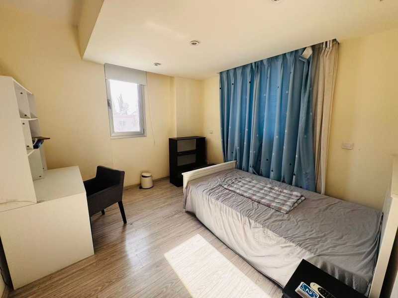 House for long term rent in Universal