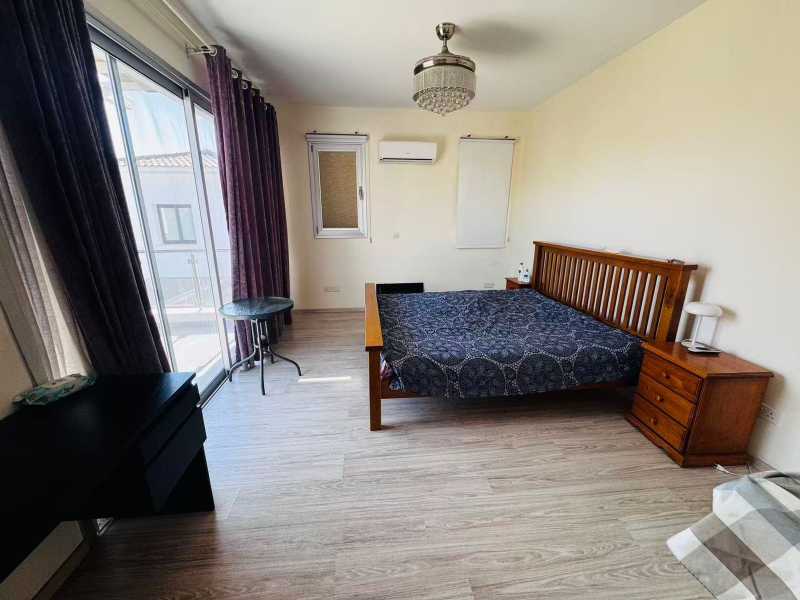 House for long term rent in Universal