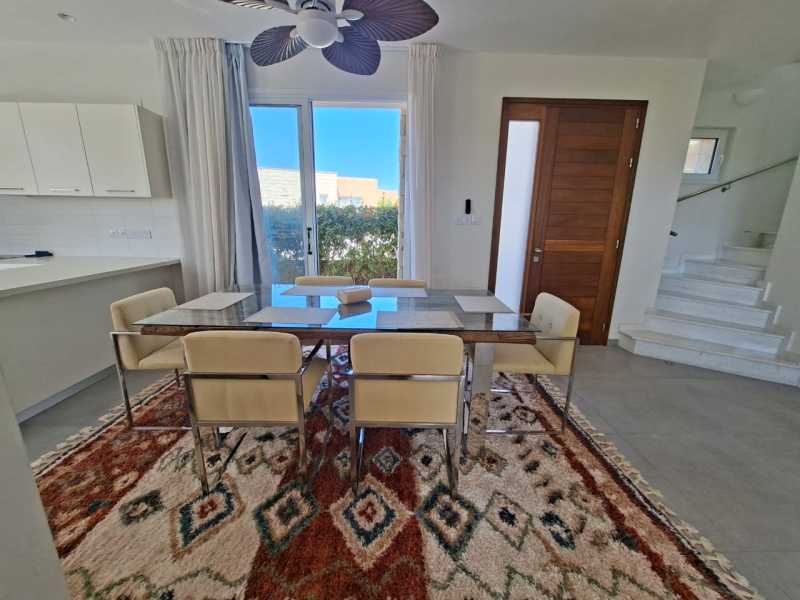 Lovely detached villa for long term rent