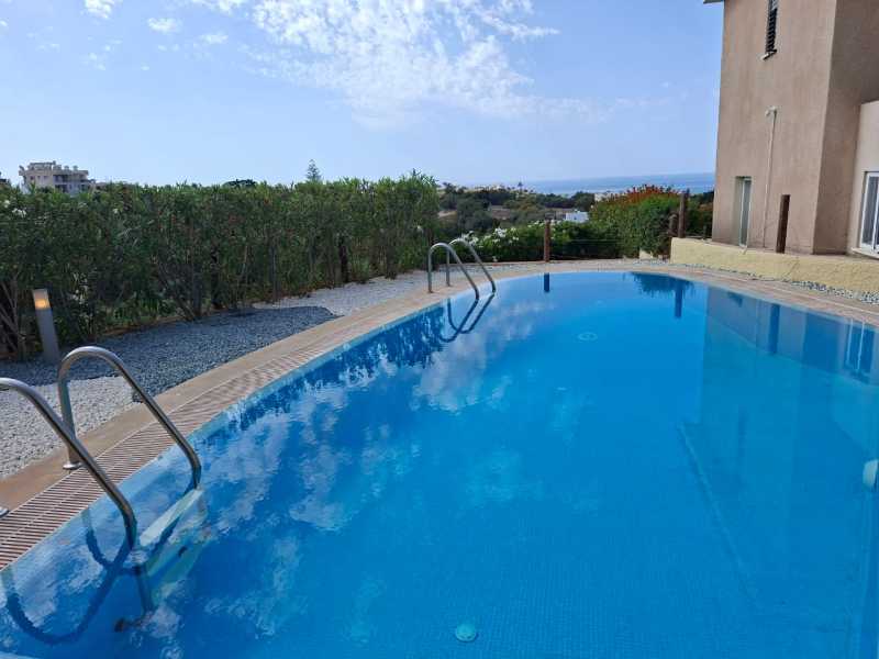 Lovely detached villa for long term rent