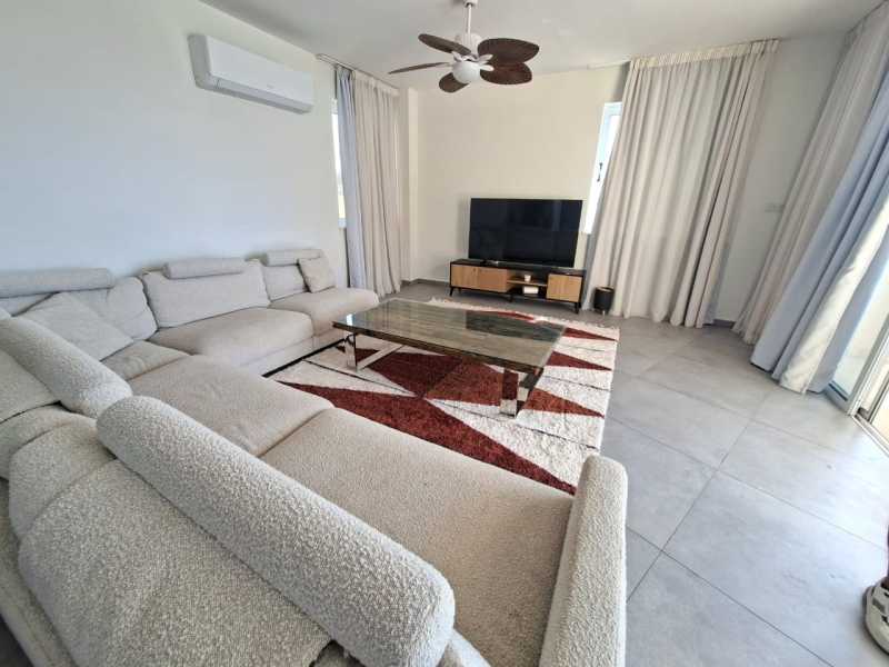 Lovely detached villa for long term rent