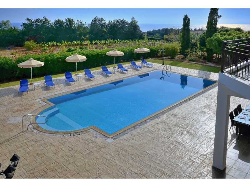 Furnished 5 bedroom villa