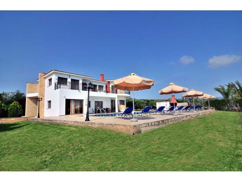 Furnished 5 bedroom villa