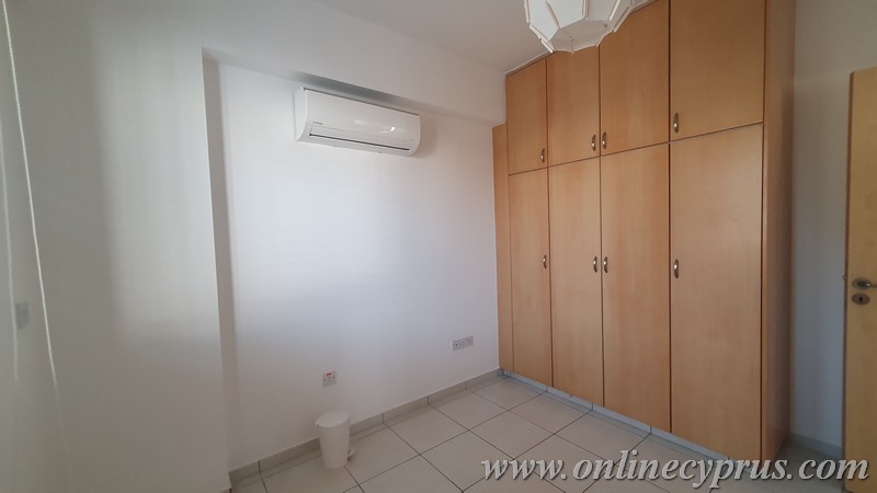 Unfurnished 2 bed apartment