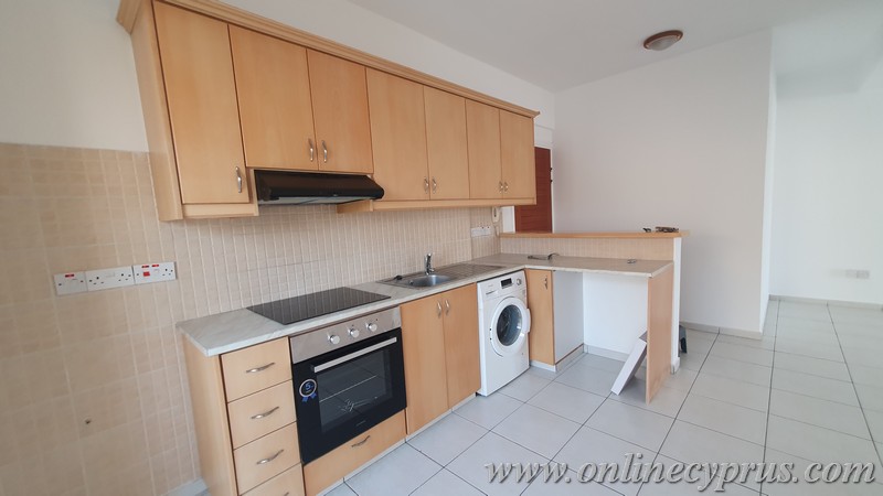 Unfurnished 2 bed apartment