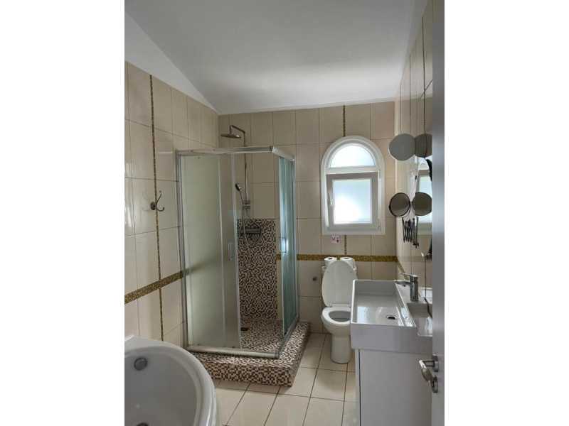 Unique villa in Coral bay for long term rent