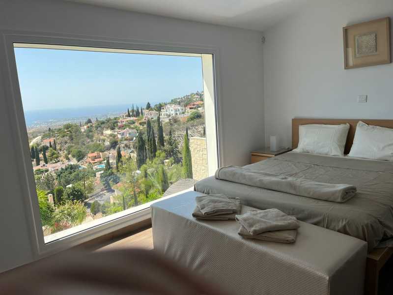 Luxury villa for long term rent In Kamares